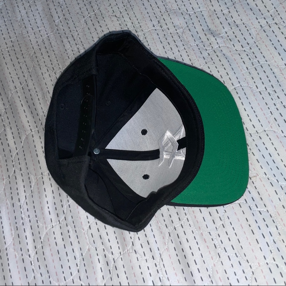 Hennessy hat - Picture 2 of 5